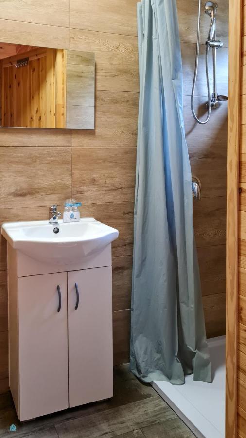 Pod Brzozami Apartamenty Domek Ustronny Устроне Морске Екстериор снимка